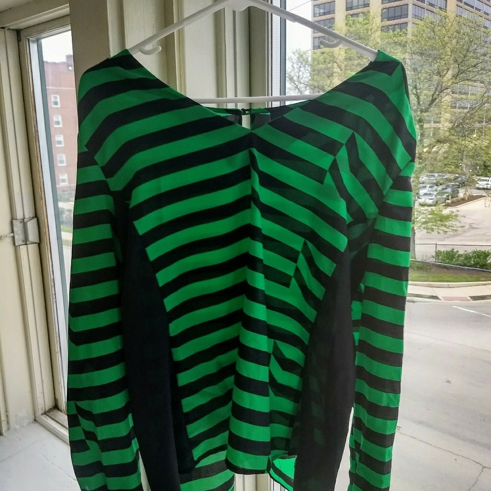 Worthington Blouse EUC